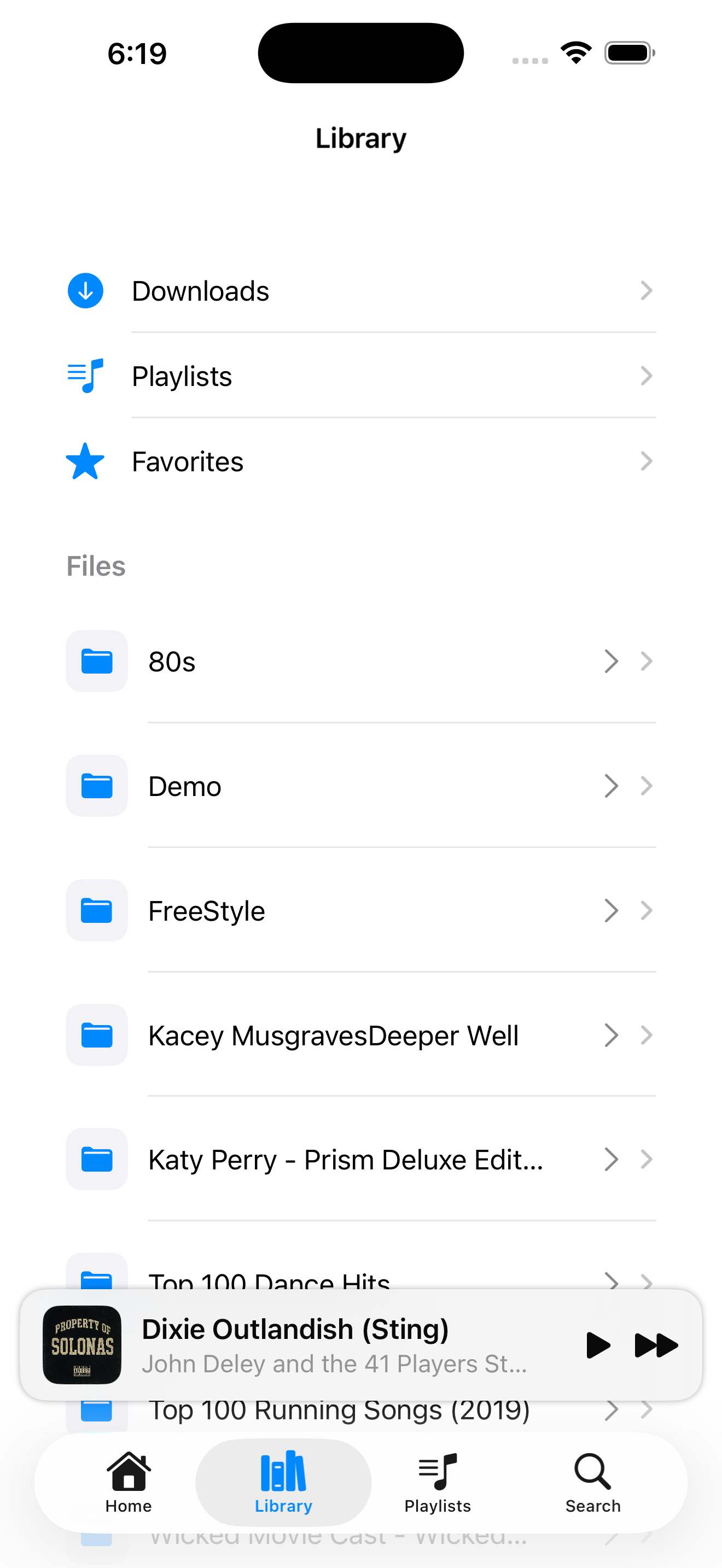 SOLONAS iPhone 17 Pro Max – playlist or queue view